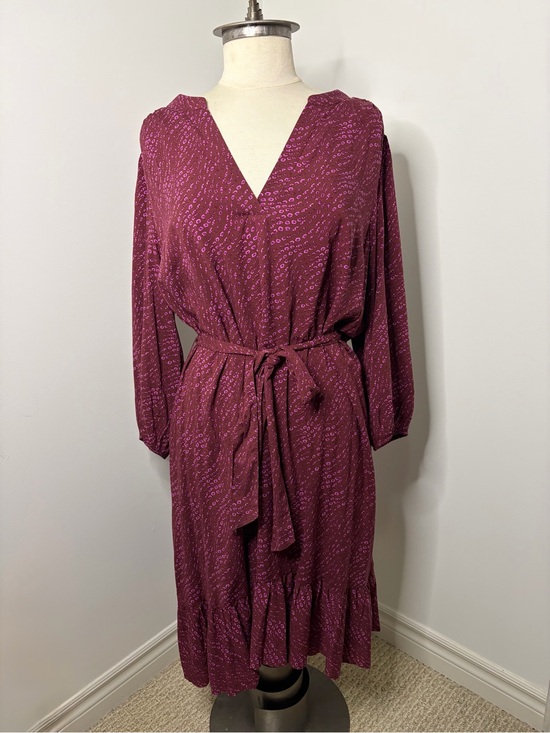 Penningtons Dresses & Skirts - Penn. Penningtons Burgundy Abstract Print Tie Waist Midi Dress - Size 1X
